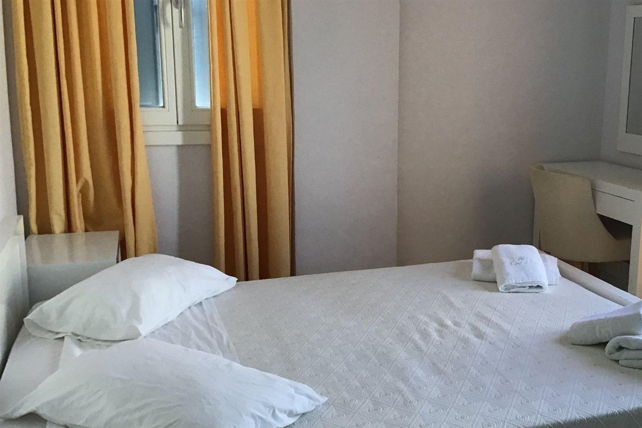 เทรา แมร์ รีสอร์ต แอนด์ สปา Hotel เปริสซา ภายนอก รูปภาพ